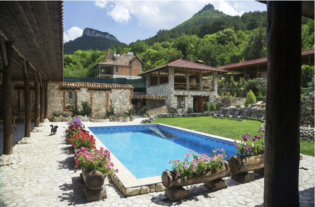 Oprema za bazene u 2026. godini – Zašto je januar pravo vrijeme za planiranje i kupovinu