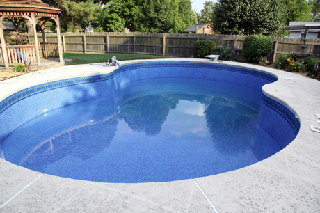 Bazeni sa lajnerom – pouzdano i ekonomično rješenje za privatne i javne bazene