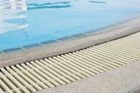 Prelivni bazen – kako funkcioniše i zašto predstavlja najviši standard bazenske tehnike