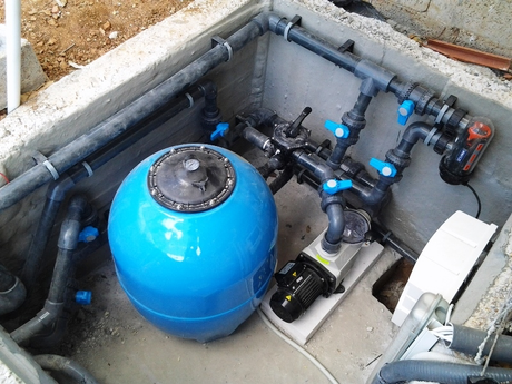 U-PVC cijevi i fitinzi za bazene: zašto su standard u bazenskim instalacijama